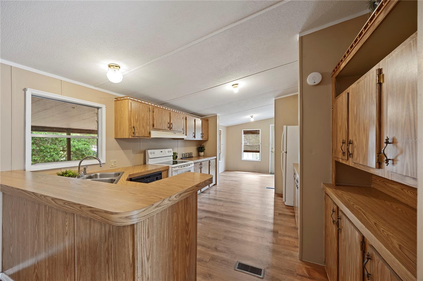 36833 SHADOW HILL DR, FRUITLAND PARK, FL — photo 47