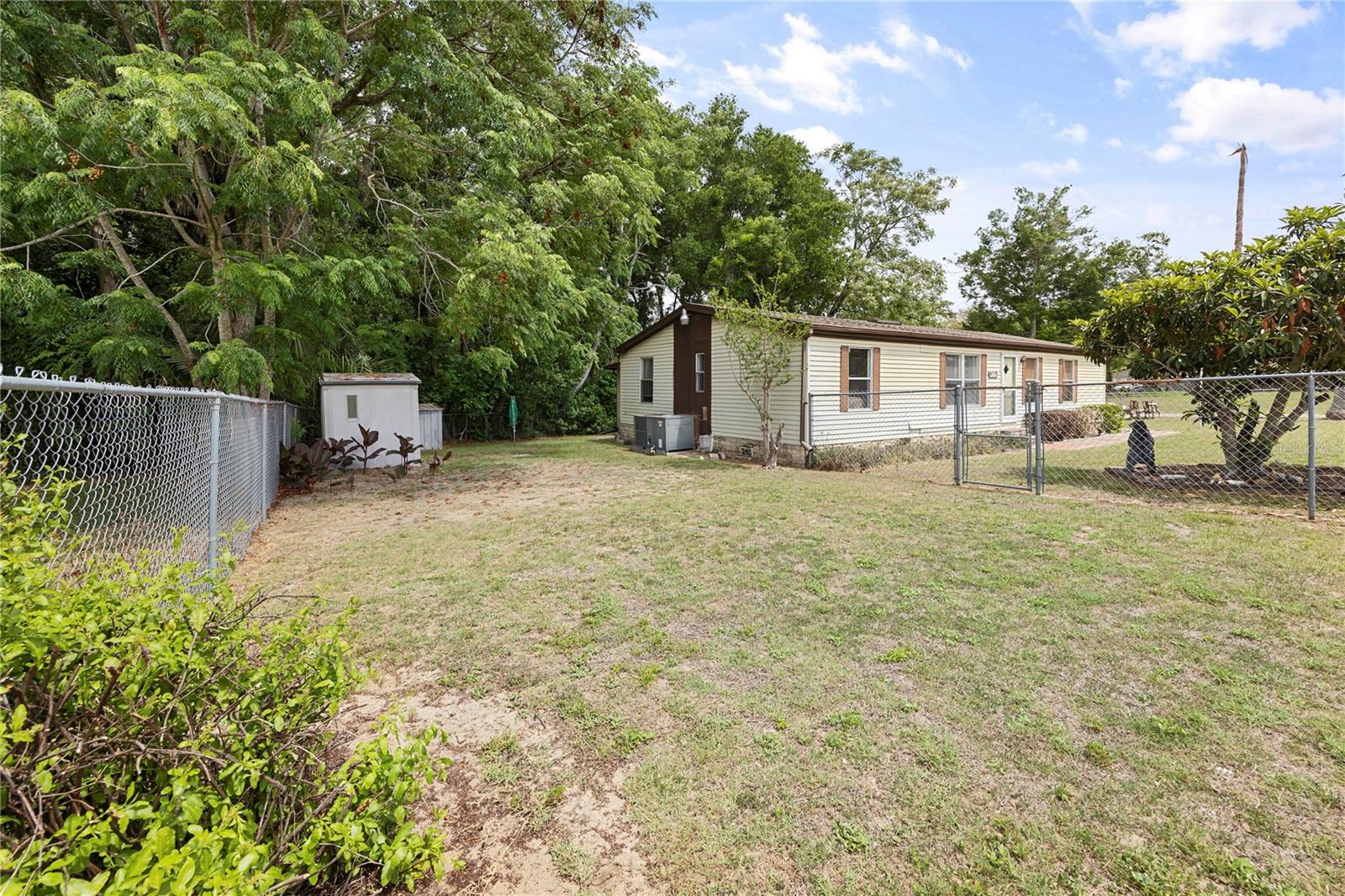 36833 SHADOW HILL DR, FRUITLAND PARK, FL — photo 64