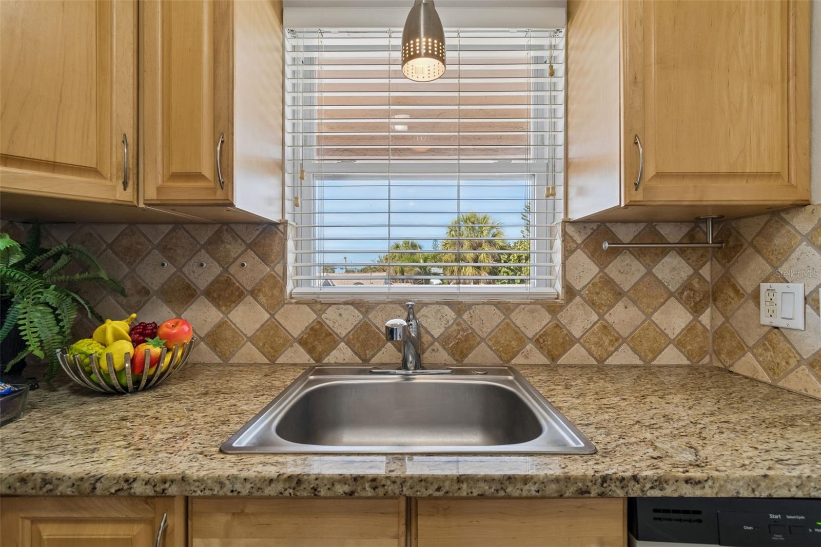 525 73RD AVE #5, ST PETE BEACH, FL — photo 18