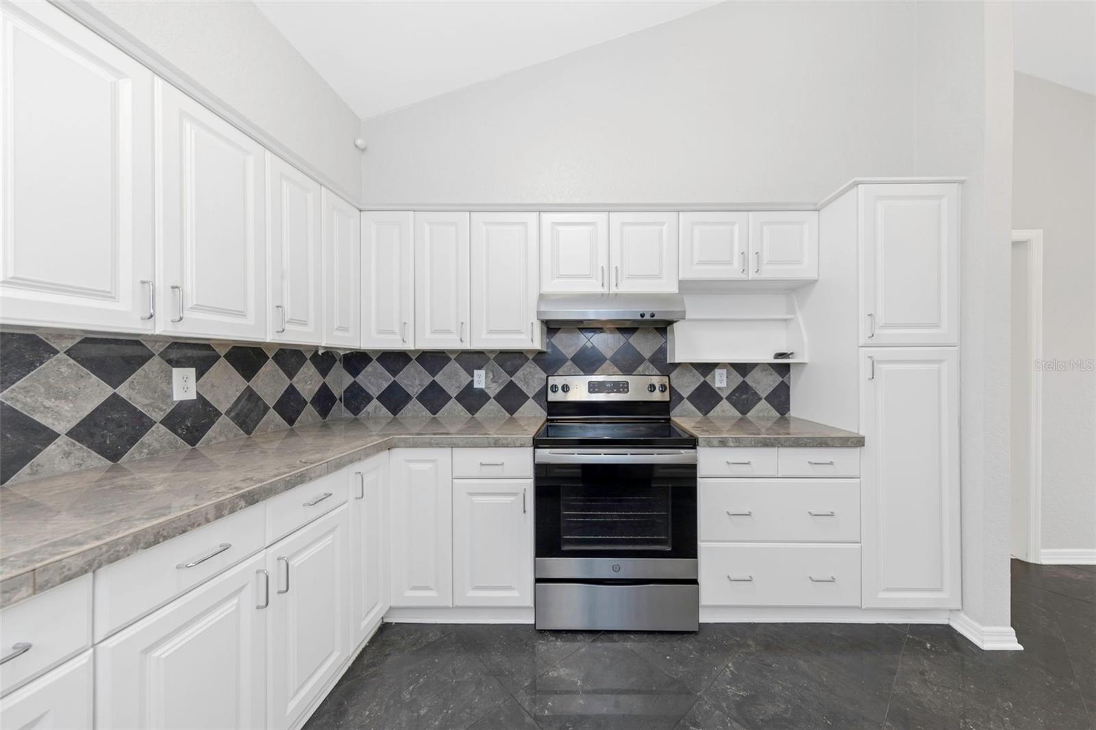 3334 BRIAN RD N, PALM HARBOR, FL — photo 15