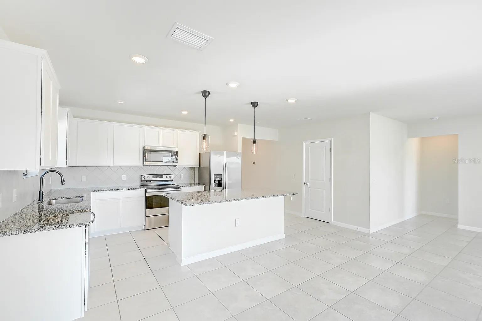 10820 MARLBERRY WAY, NORTH FORT MYERS, FL — photo 13