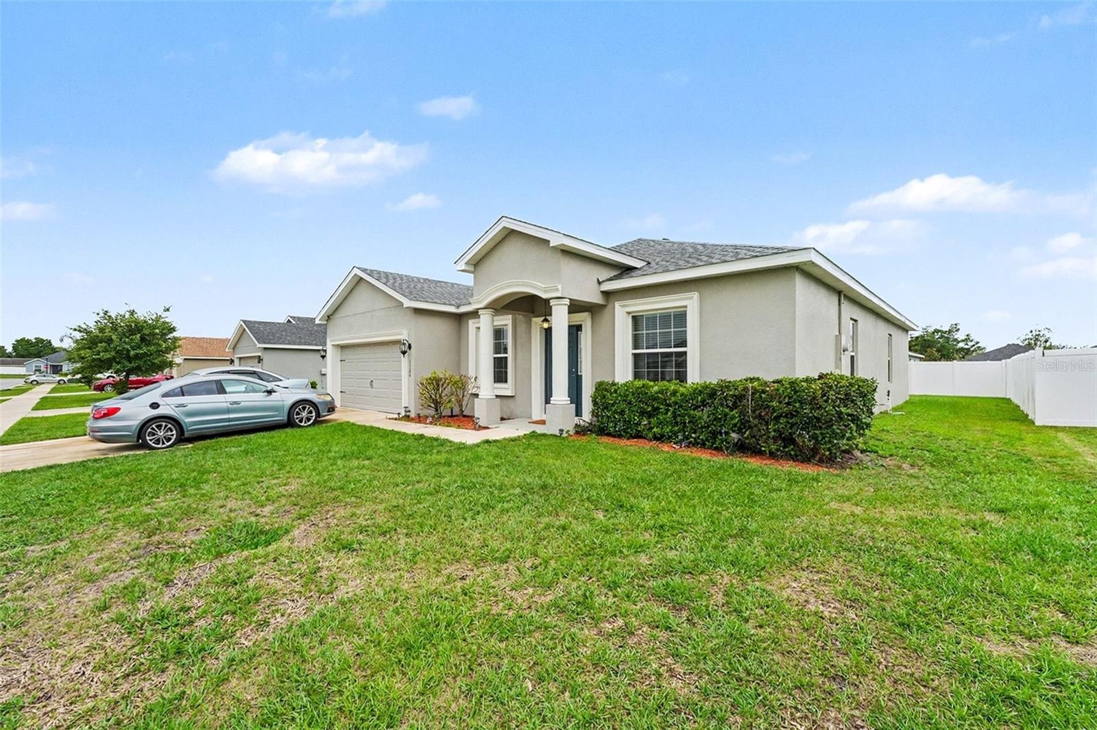 1126 SECOND DR, EAGLE LAKE, FL — photo 2