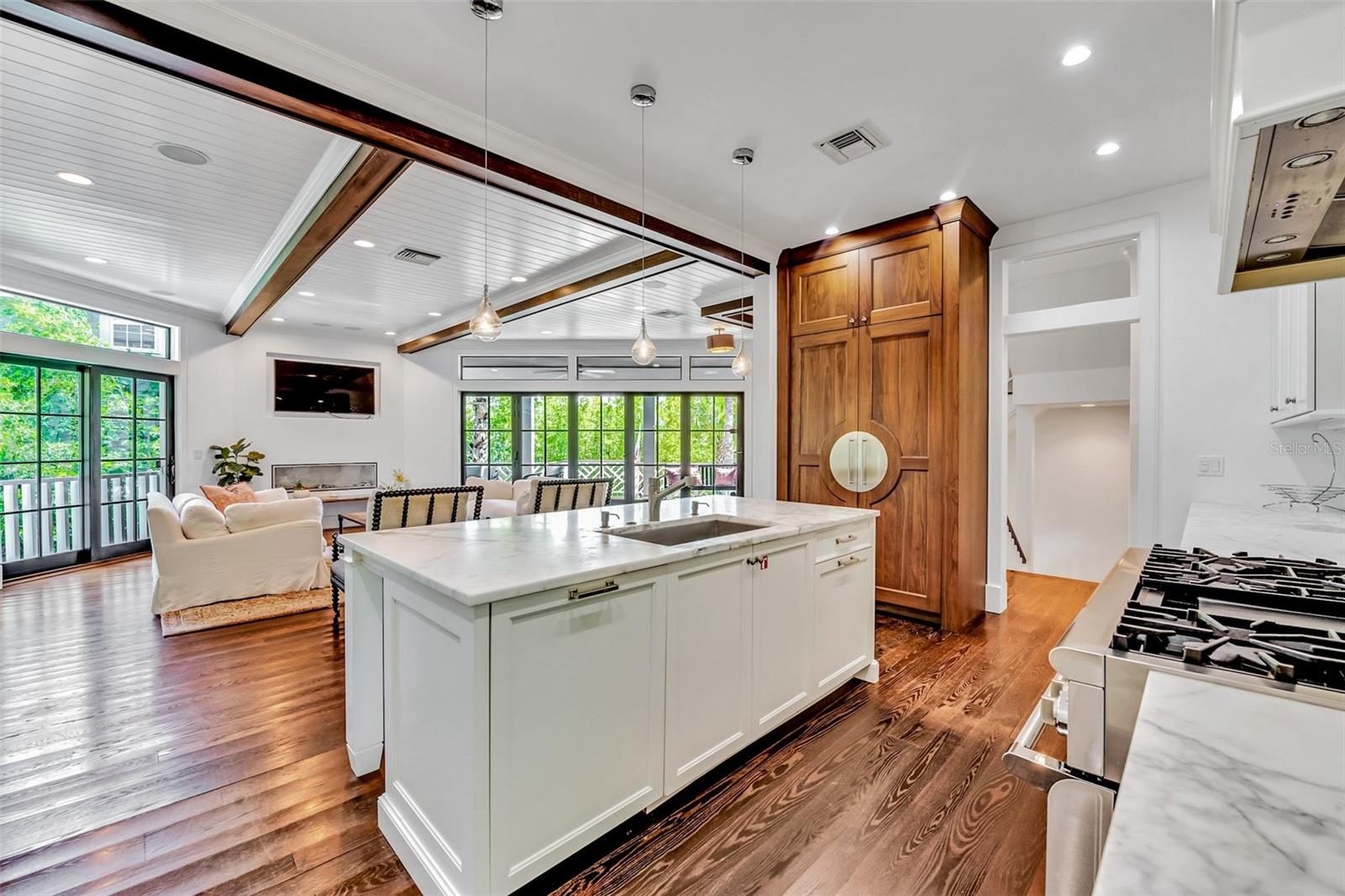 103 PARK AVE, ANNA MARIA, FL — photo 14