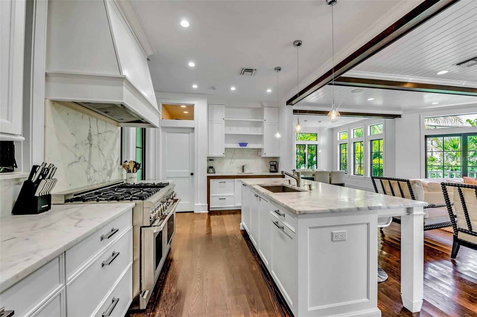103 PARK AVE, ANNA MARIA, FL — photo 15