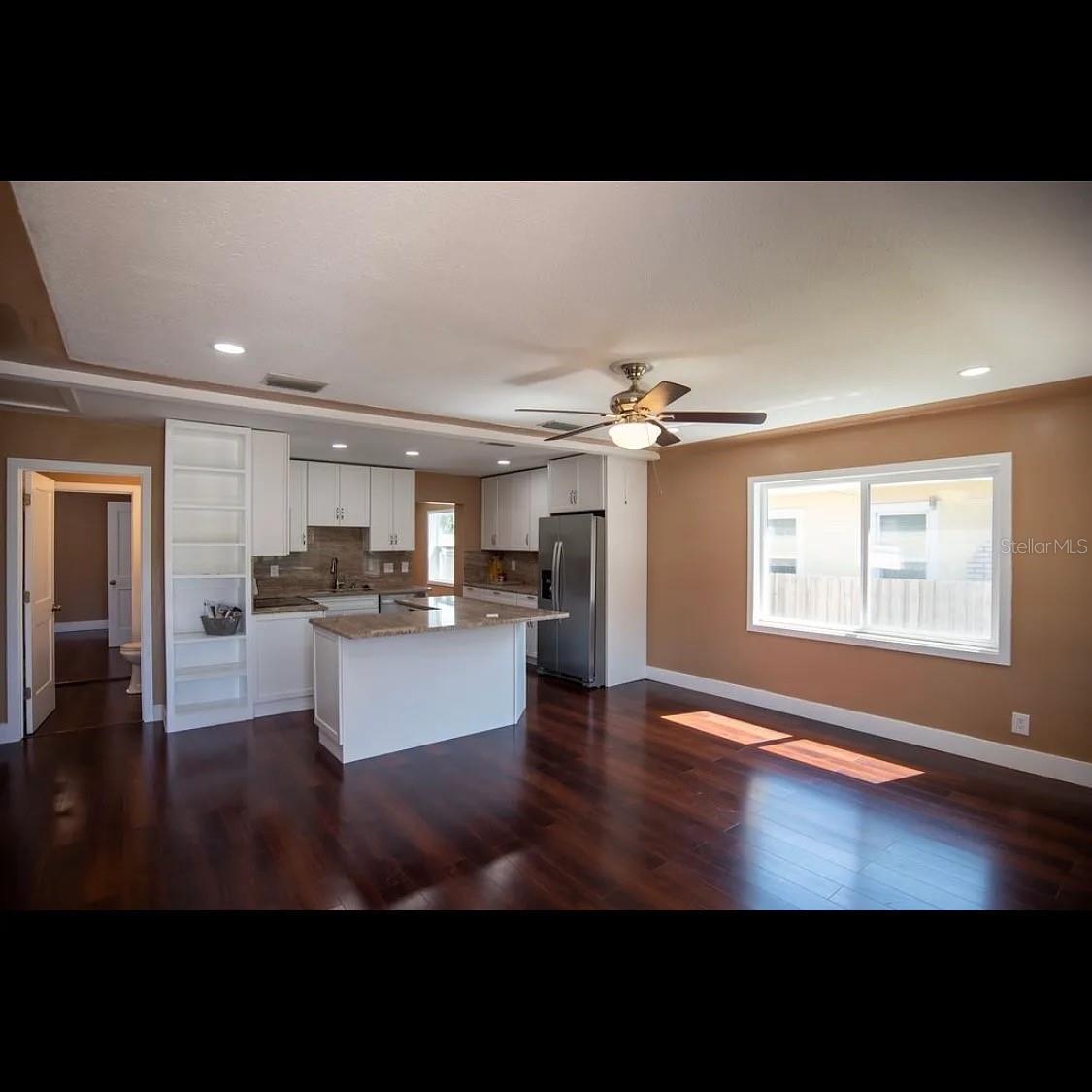 1329 34TH AVE N, ST PETERSBURG, FL — photo 2