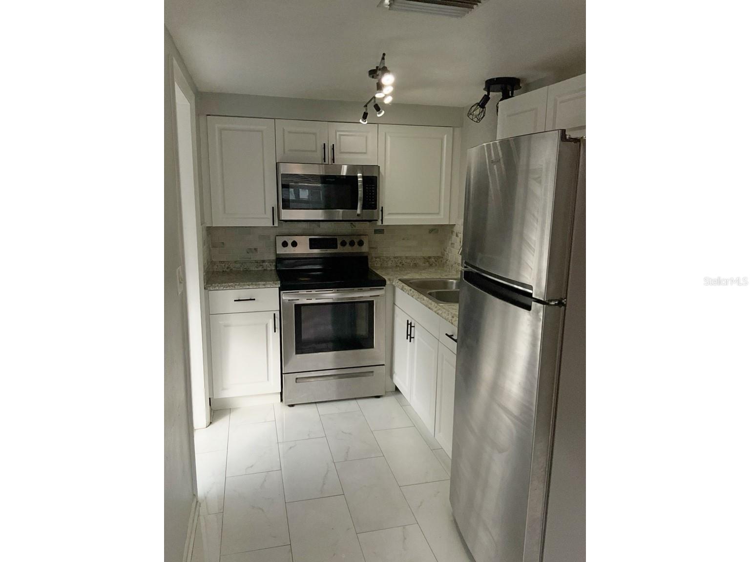 5633 GOLDEN NUGGET DR, HOLIDAY, FL — photo 8