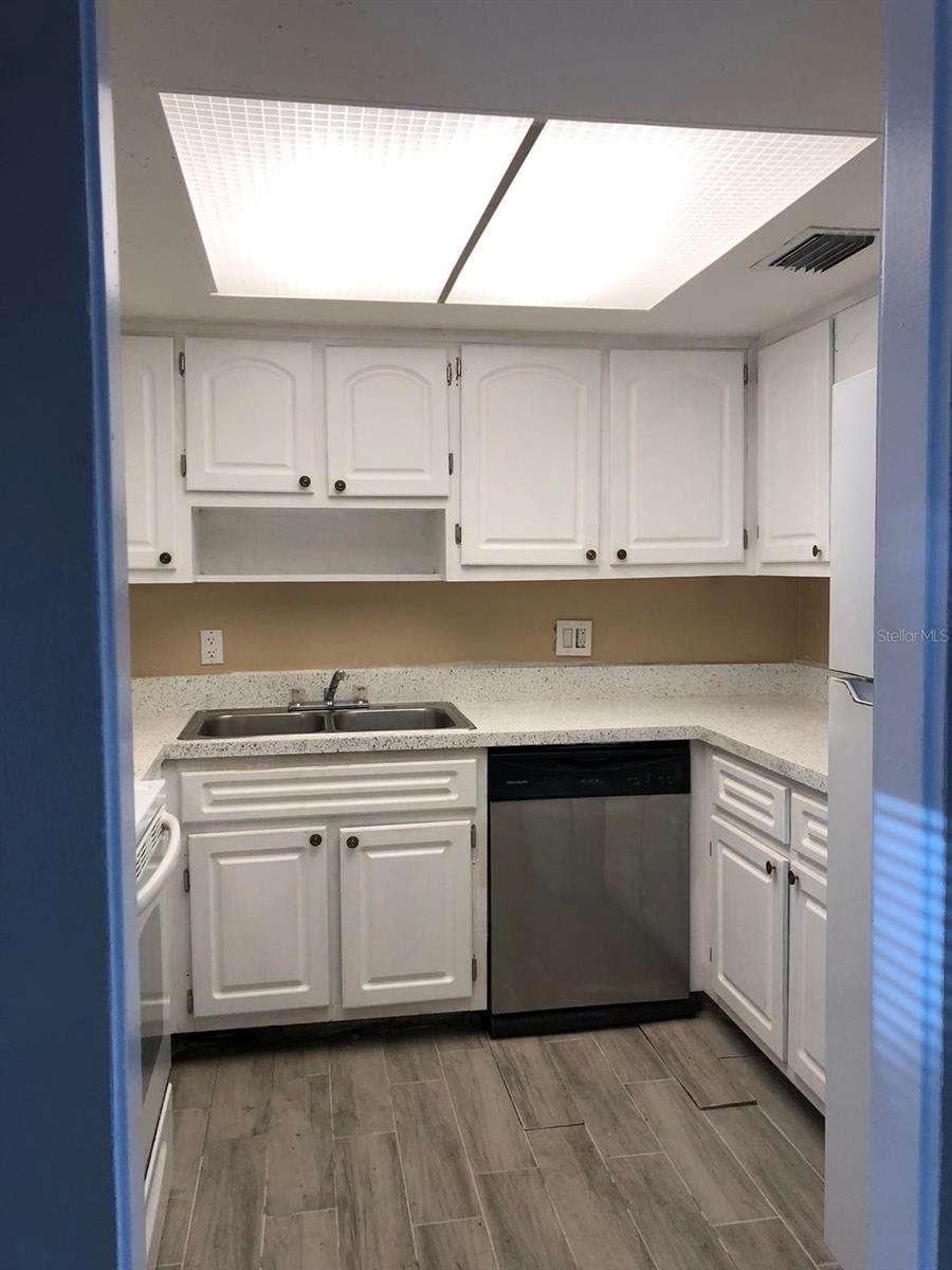 1830 MARAVILLA AVE #416, FORT MYERS, FL — photo 4