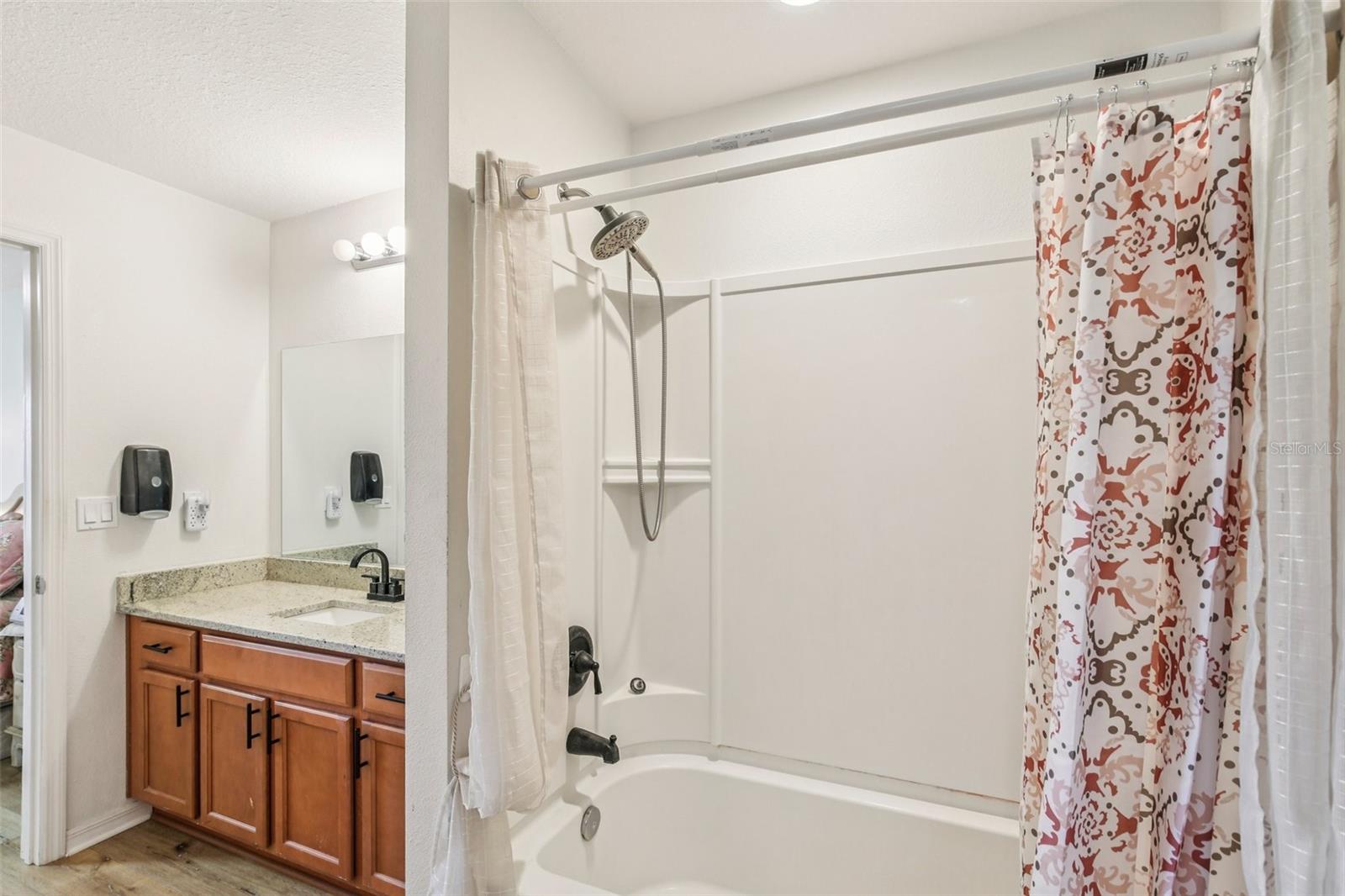 636 CHATHAM WALK DR, RUSKIN, FL — photo 17