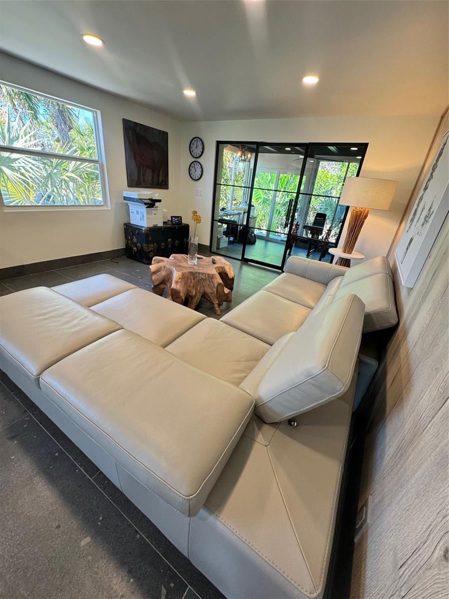 541 SPANISH DR N, LONGBOAT KEY, FL — photo 9