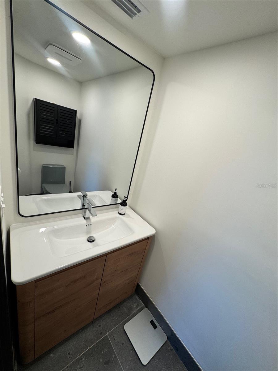 541 SPANISH DR N, LONGBOAT KEY, FL — photo 29