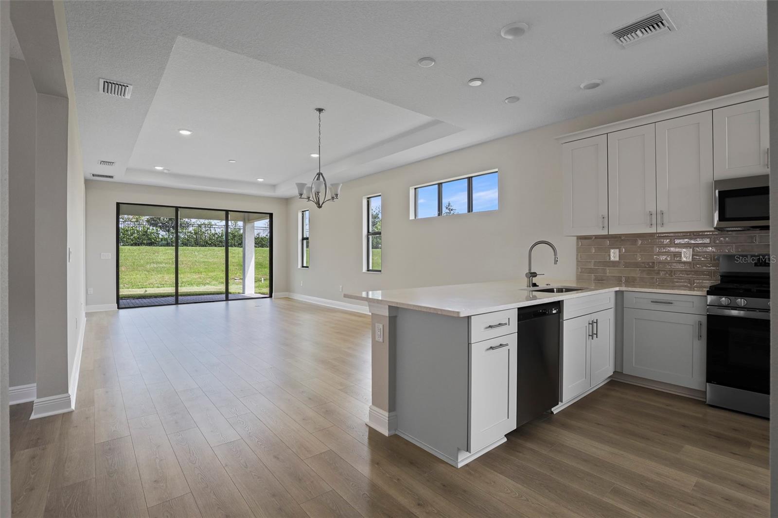18340 ROCKPORT PL, LAKEWOOD RANCH, FL — photo 9