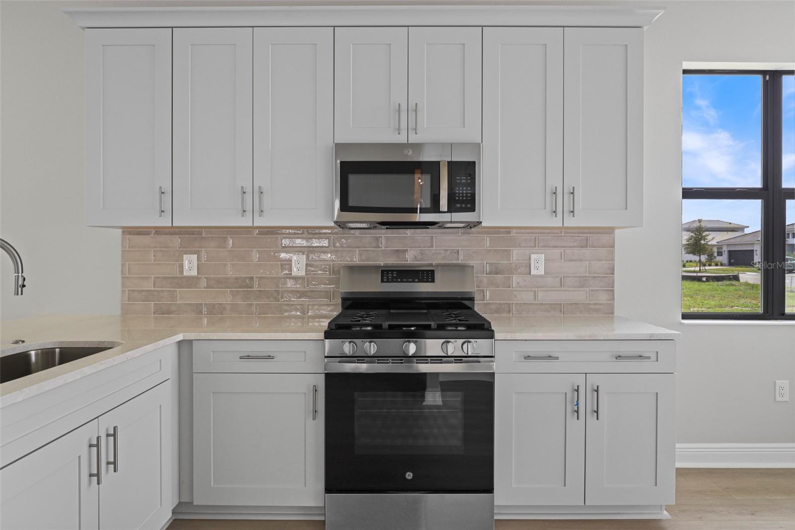 18340 ROCKPORT PL, LAKEWOOD RANCH, FL — photo 11