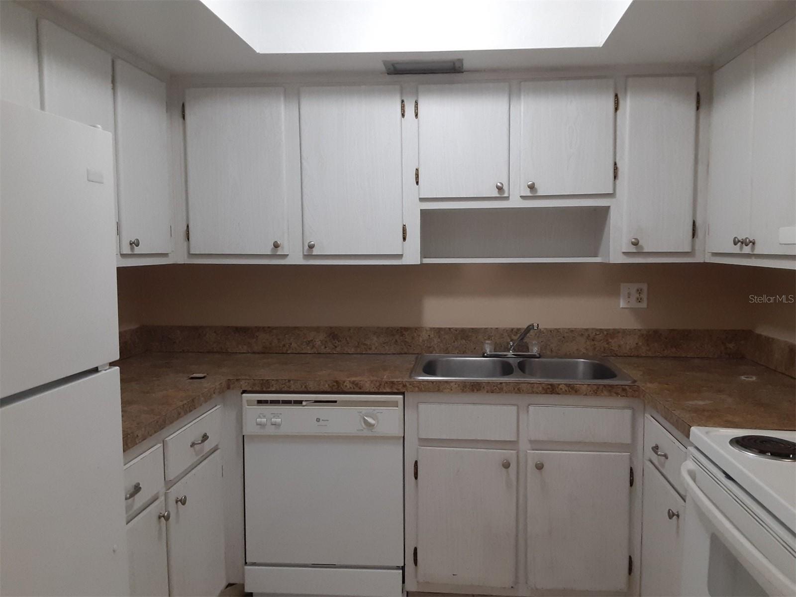 1830 MARAVILLA AVE #607, FORT MYERS, FL — photo 8