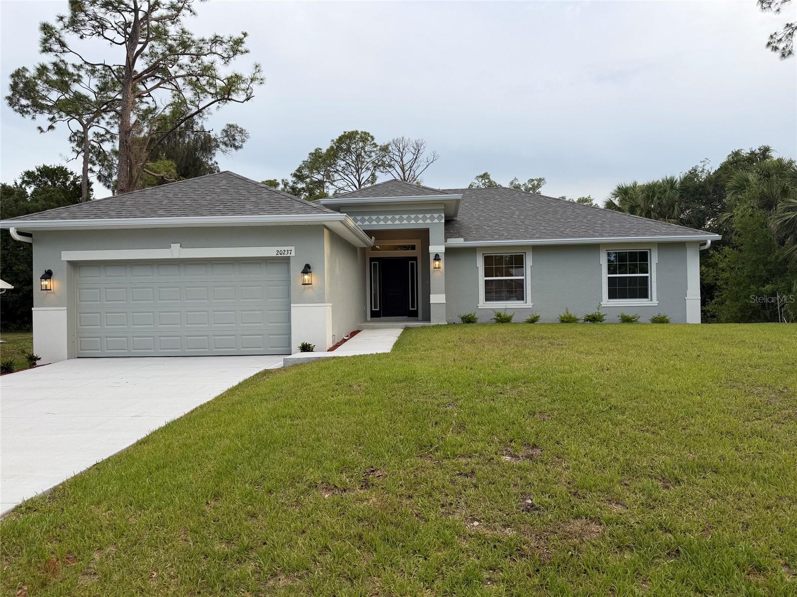 20237 NAVAJO LN, PORT CHARLOTTE, FL