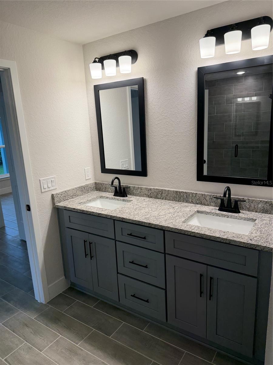 20237 NAVAJO LN, PORT CHARLOTTE, FL — photo 9