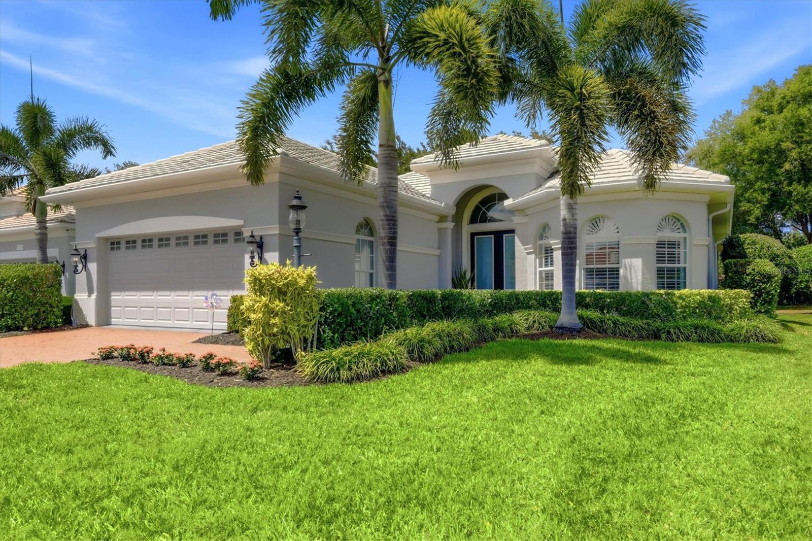 12323 THORNHILL CT, LAKEWOOD RANCH, FL — photo 2