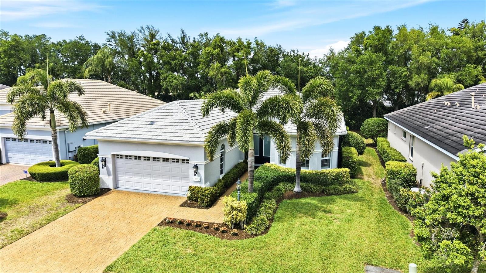 12323 THORNHILL CT, LAKEWOOD RANCH, FL — photo 3