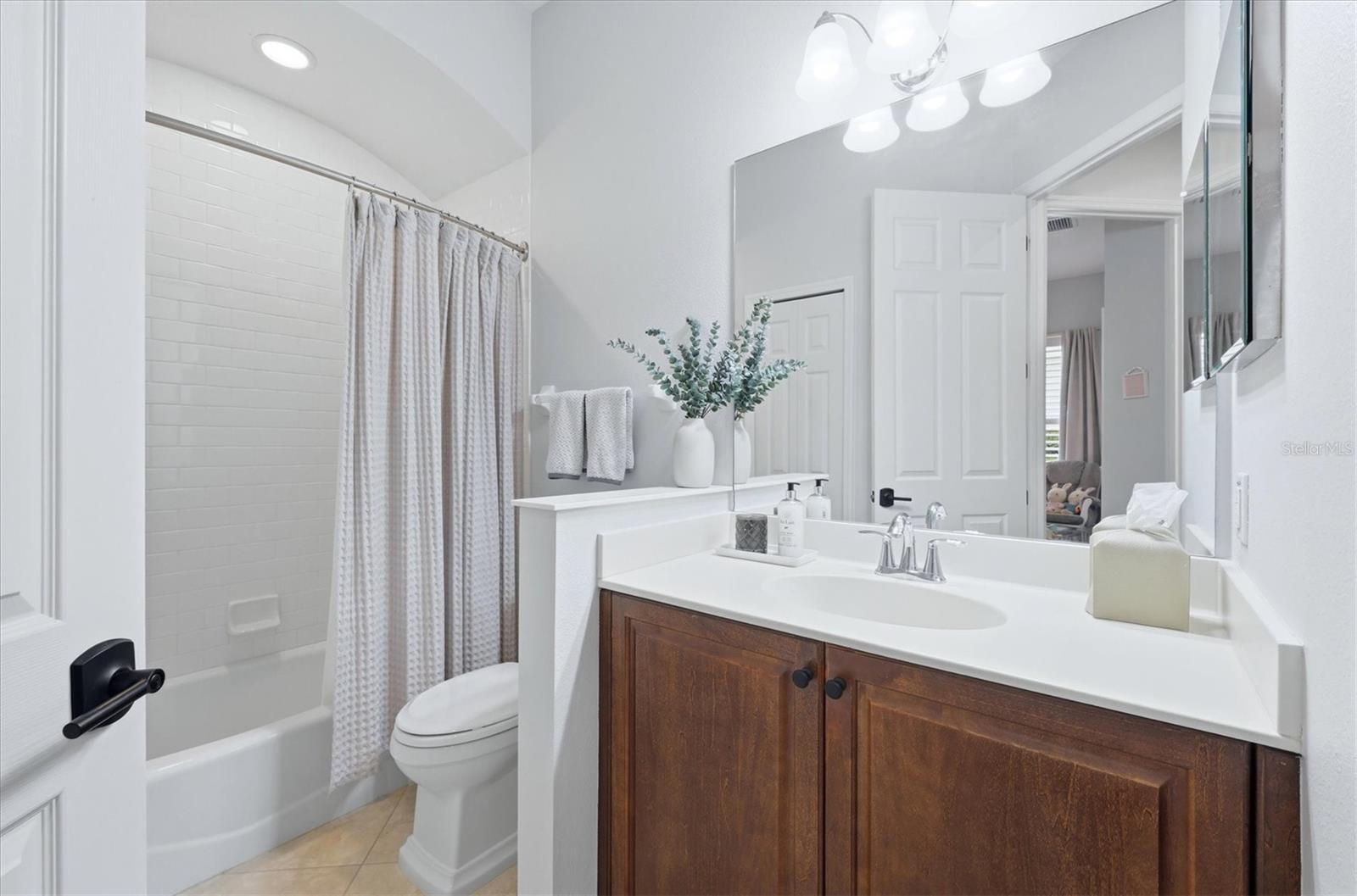 12323 THORNHILL CT, LAKEWOOD RANCH, FL — photo 29