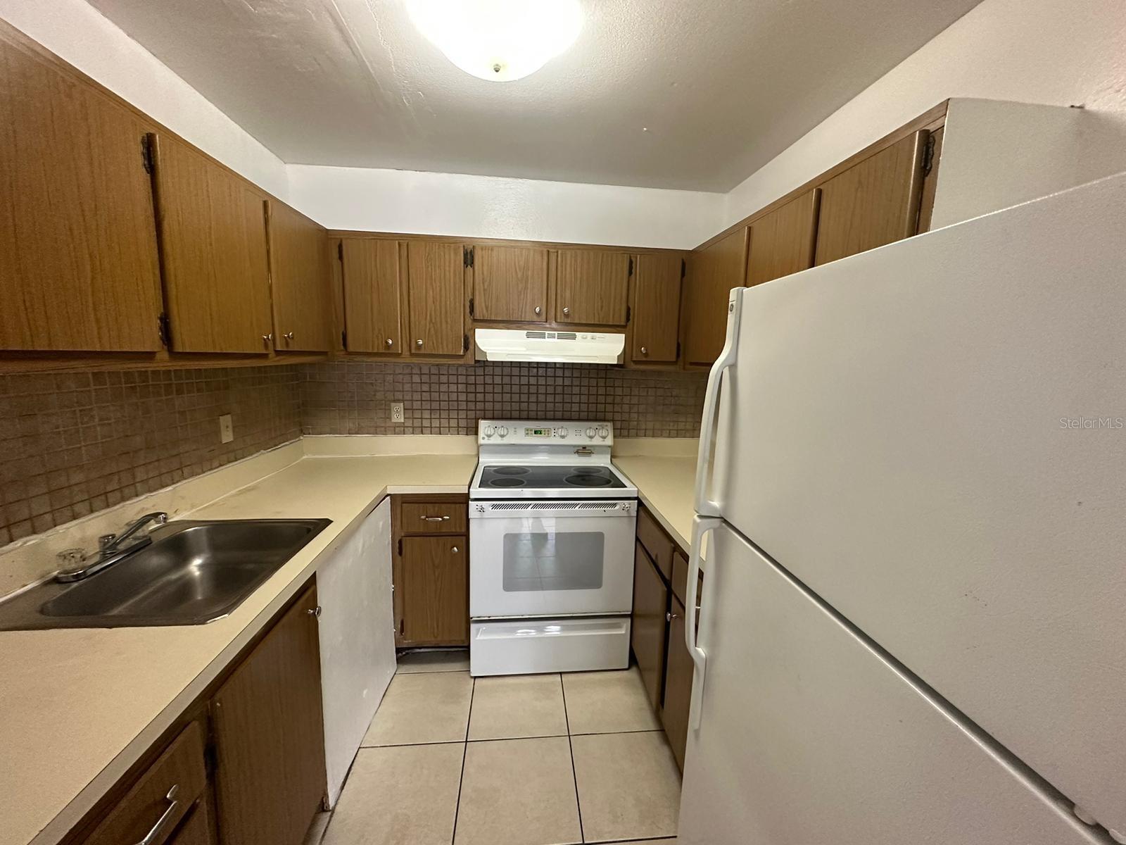 1830 MARAVILLA AVE #202, FORT MYERS, FL — photo 7