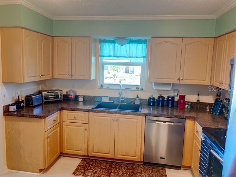 323 DOLPHIN PKWY, PUNTA GORDA, FL — photo 4