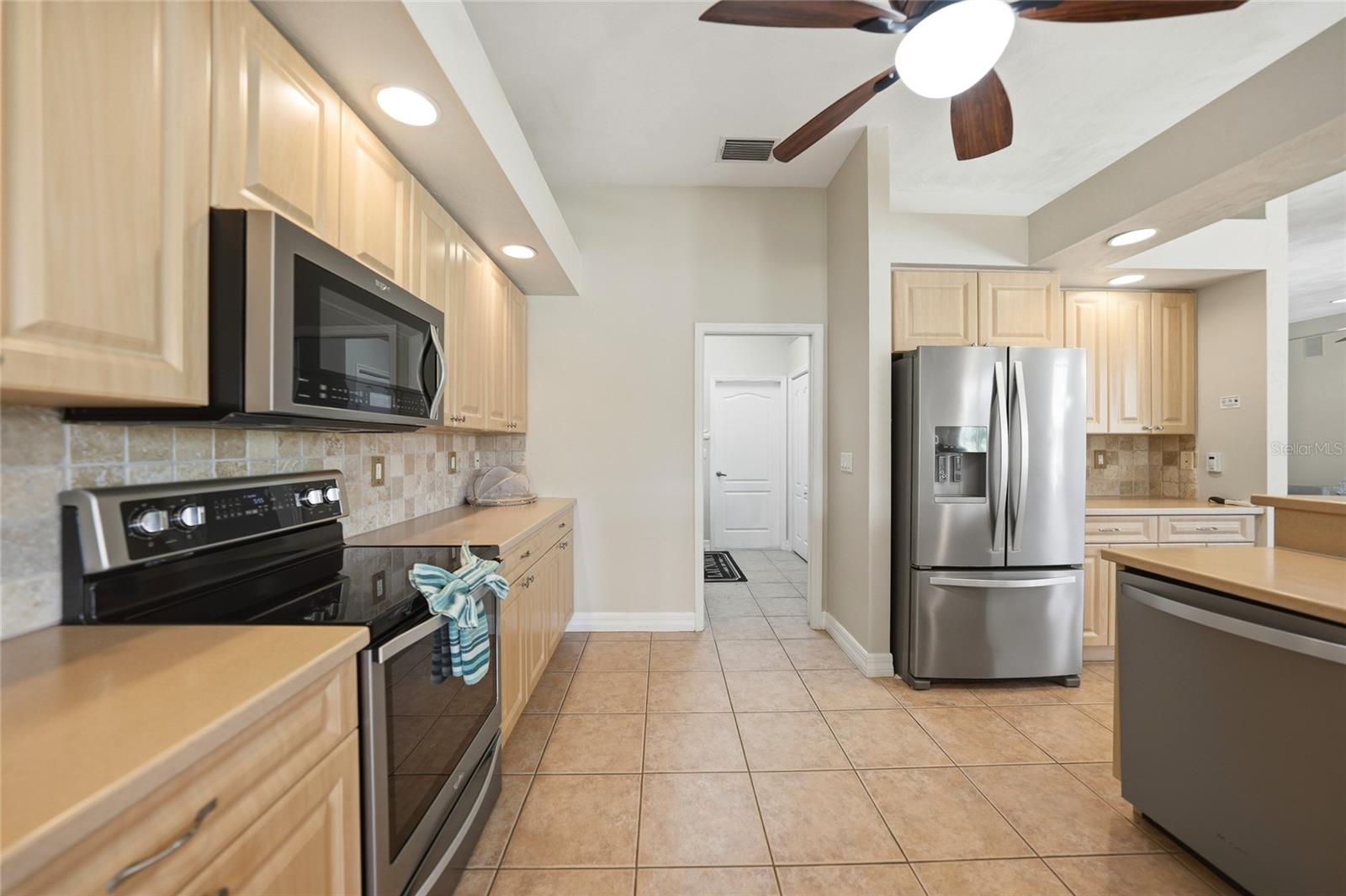 1511 NW 29TH PL, CAPE CORAL, FL — photo 10