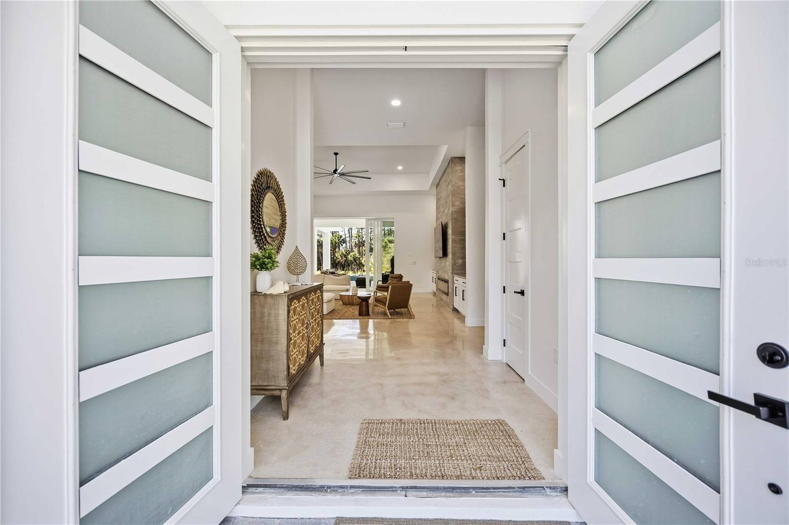143 CREEK DR SE, PORT CHARLOTTE, FL — photo 3