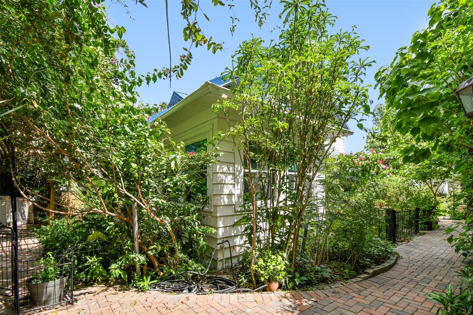 3203 E YUKON ST, TAMPA, FL — photo 33