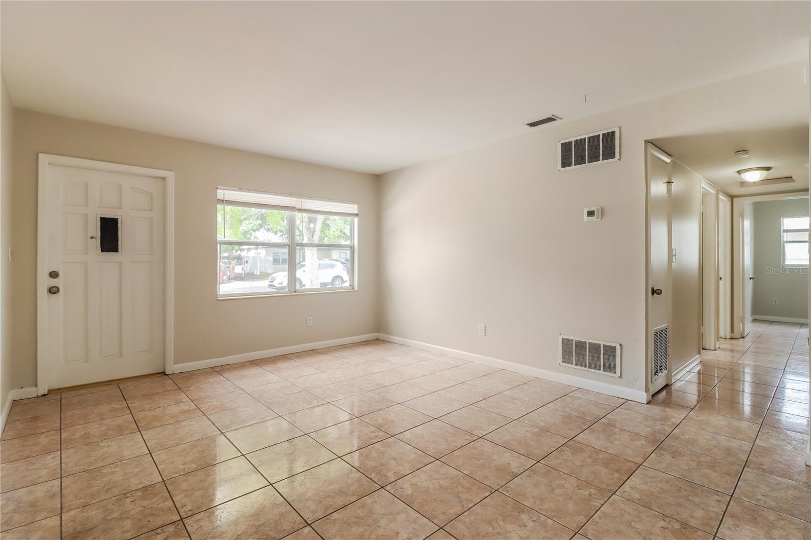 5103 MURRAY HILL DR, TAMPA, FL — photo 4