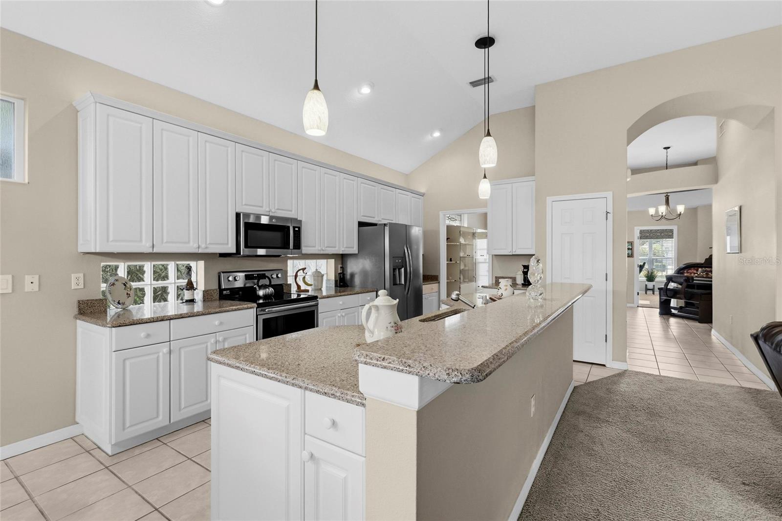 7822 TROON CT, LAKEWOOD RANCH, FL — photo 6