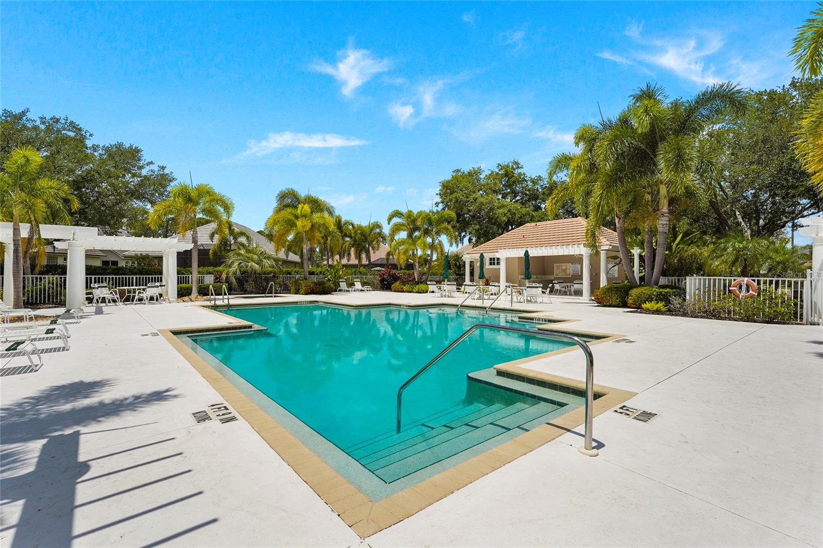 7822 TROON CT, LAKEWOOD RANCH, FL — photo 18