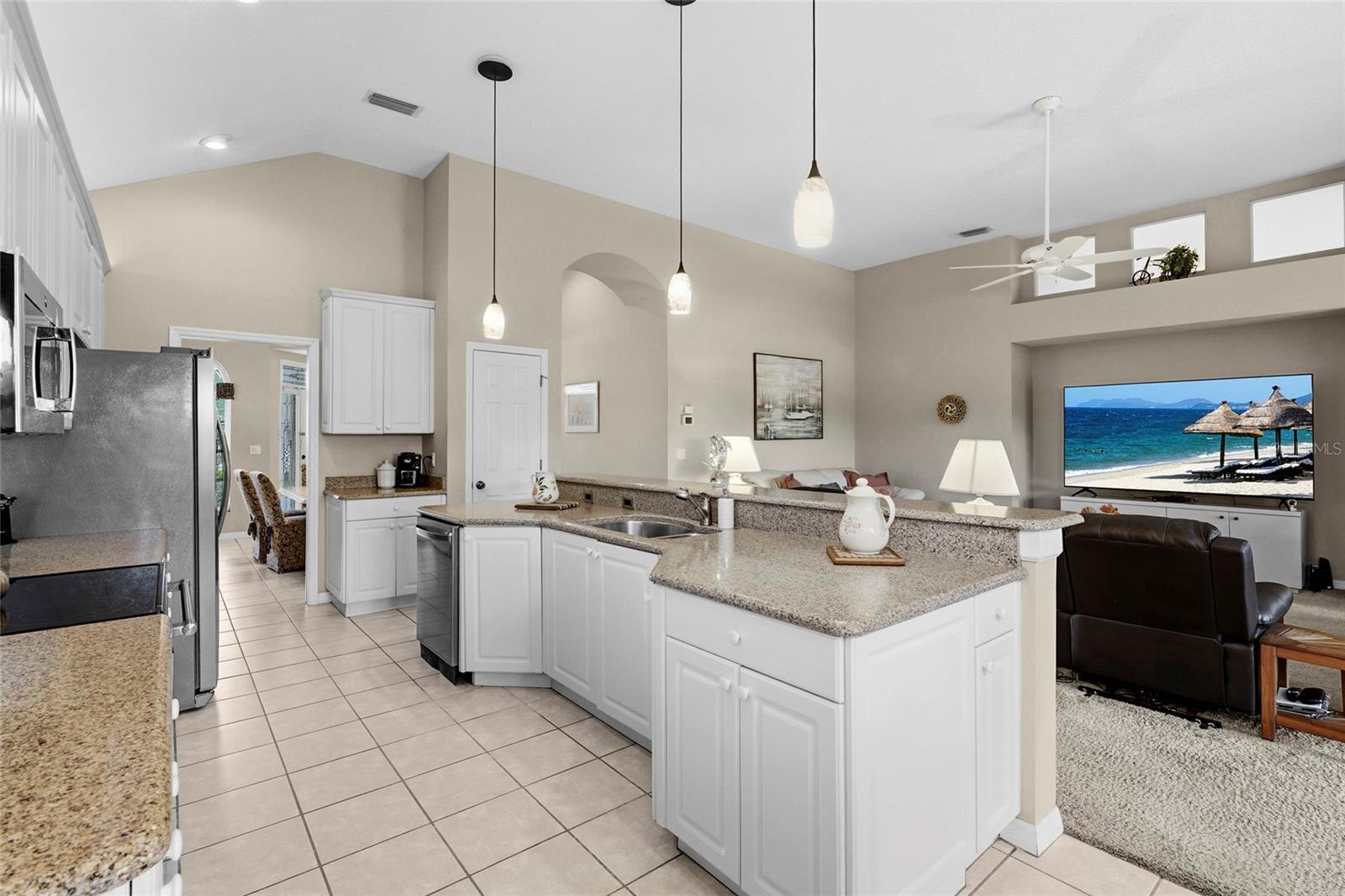 7822 TROON CT, LAKEWOOD RANCH, FL — photo 25