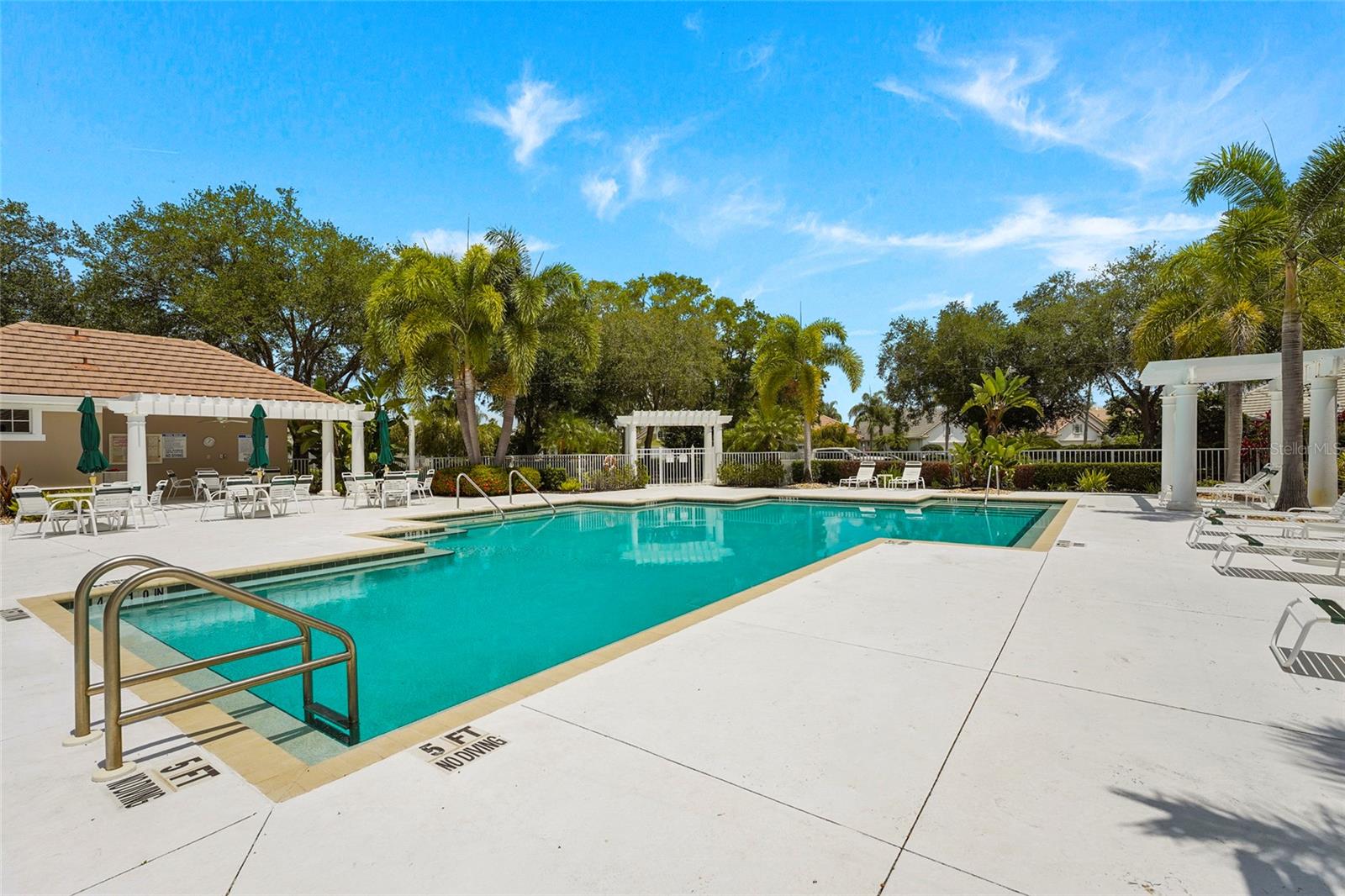 7822 TROON CT, LAKEWOOD RANCH, FL — photo 69