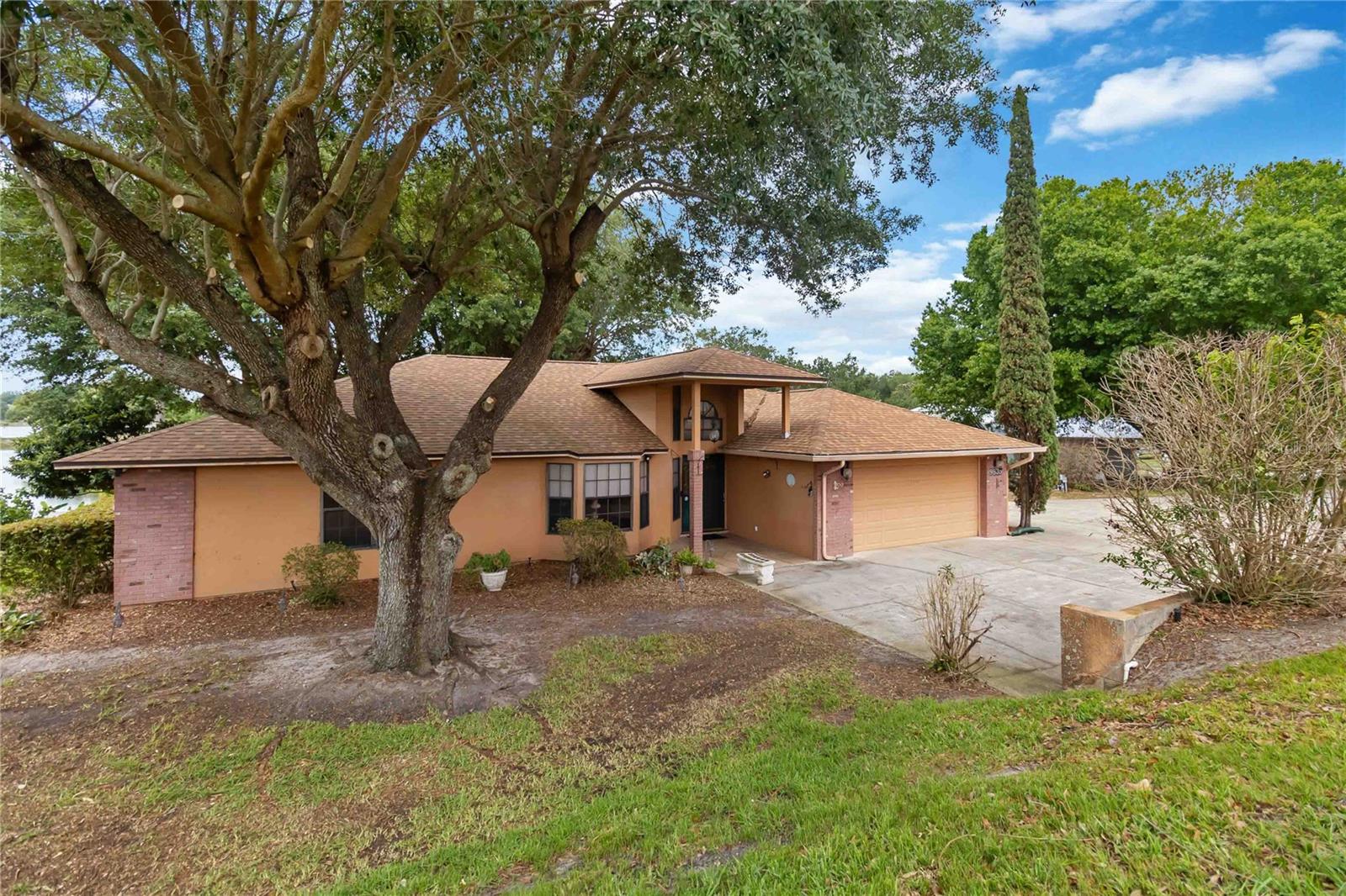 9835 LAKESHORE DR, CLERMONT, FL — photo 11