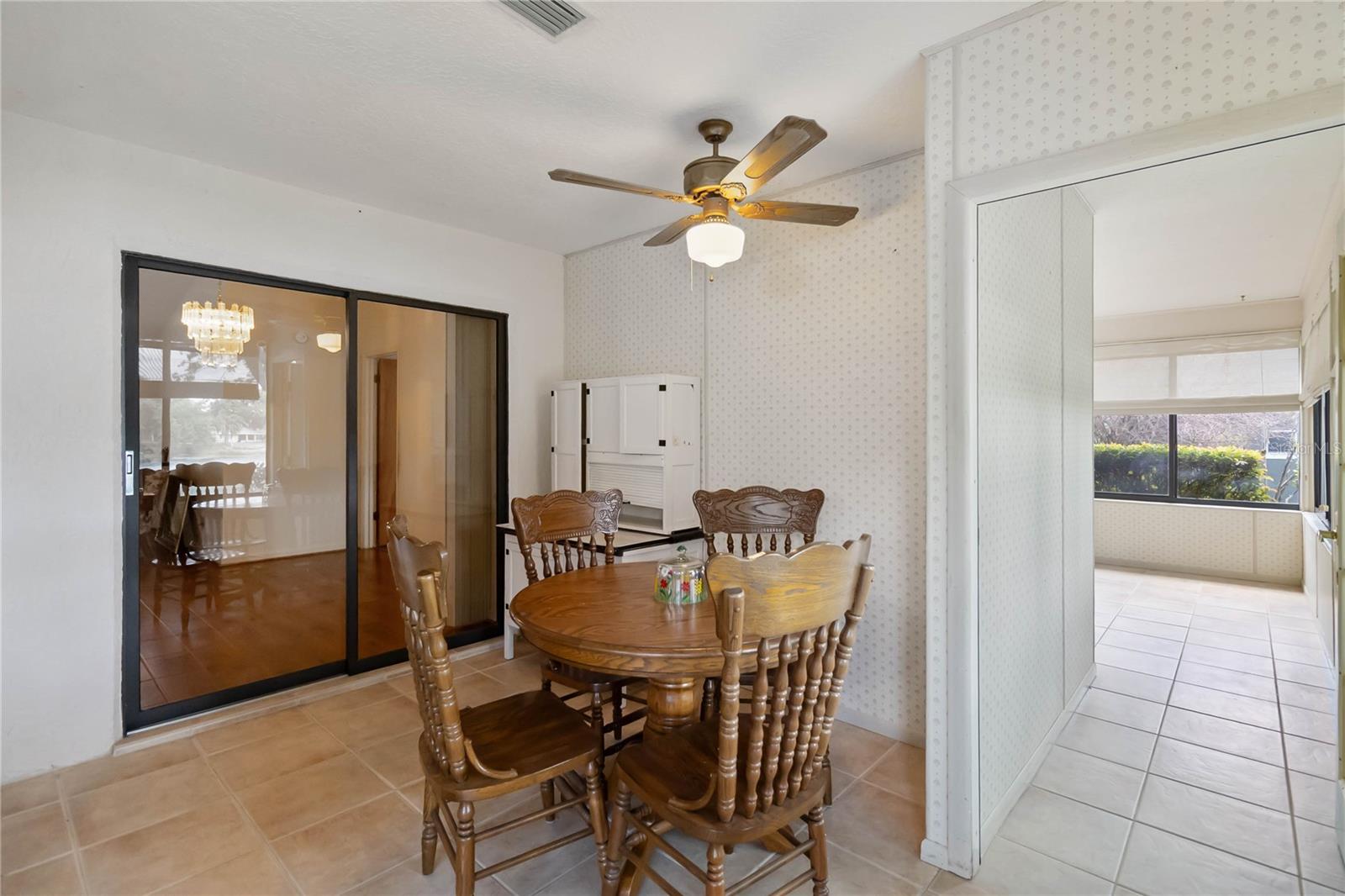 9835 LAKESHORE DR, CLERMONT, FL — photo 39