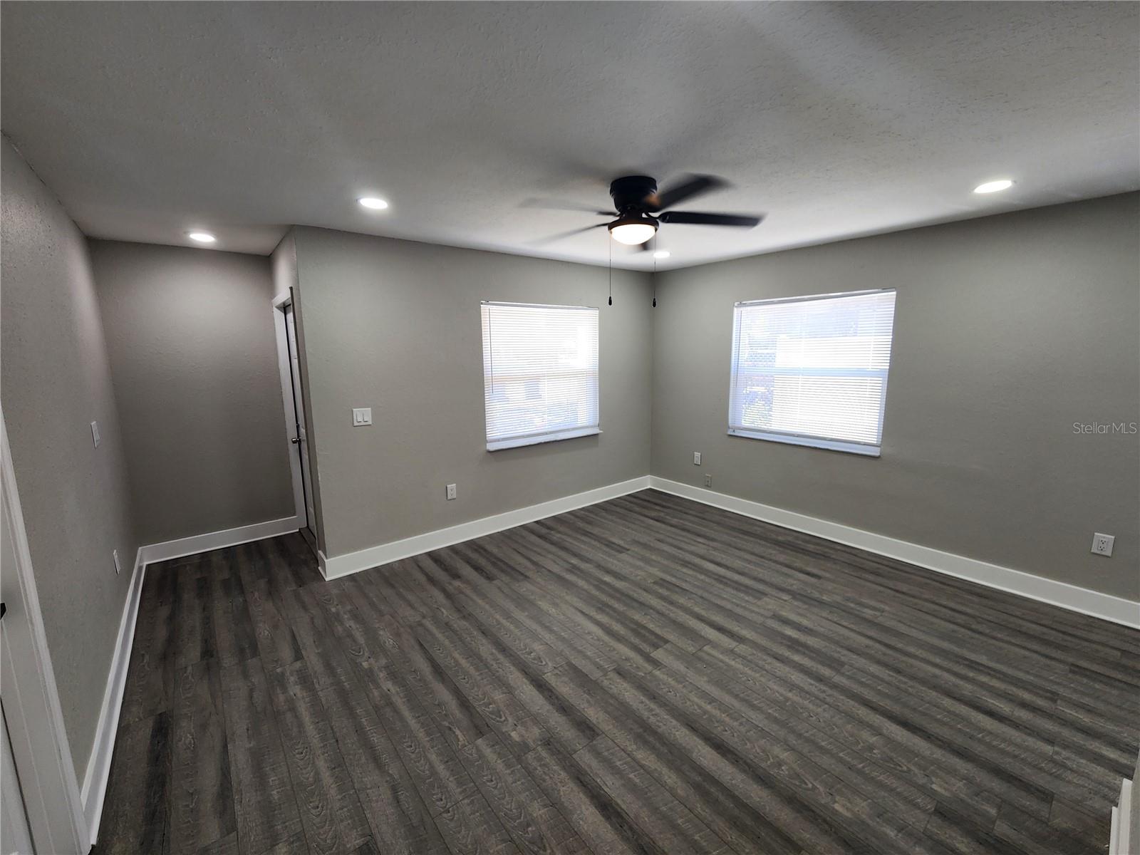 1211 62ND AVE E, BRADENTON, FL — photo 25