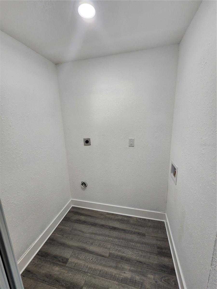 1211 62ND AVE E, BRADENTON, FL — photo 34