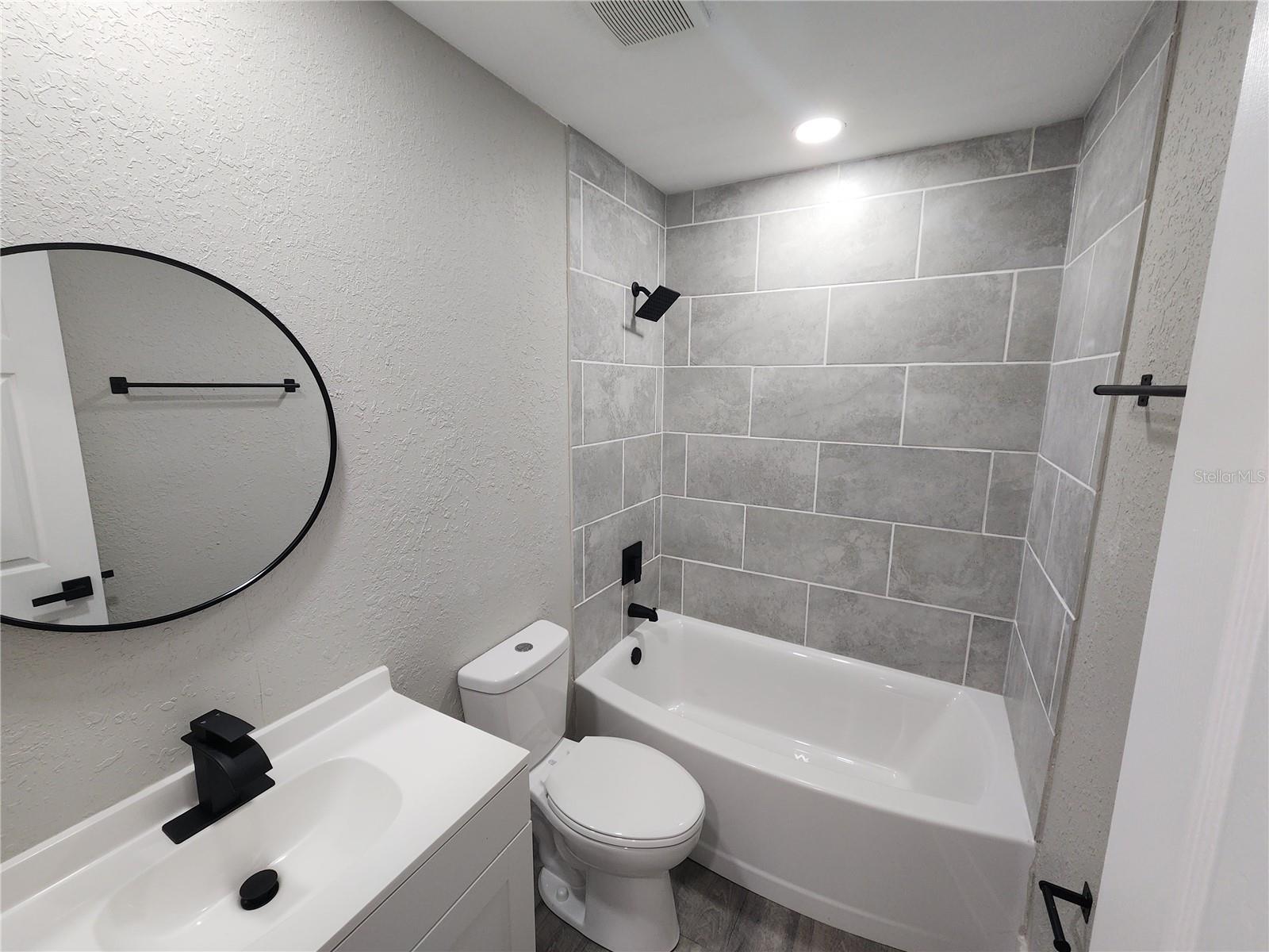 1211 62ND AVE E, BRADENTON, FL — photo 42