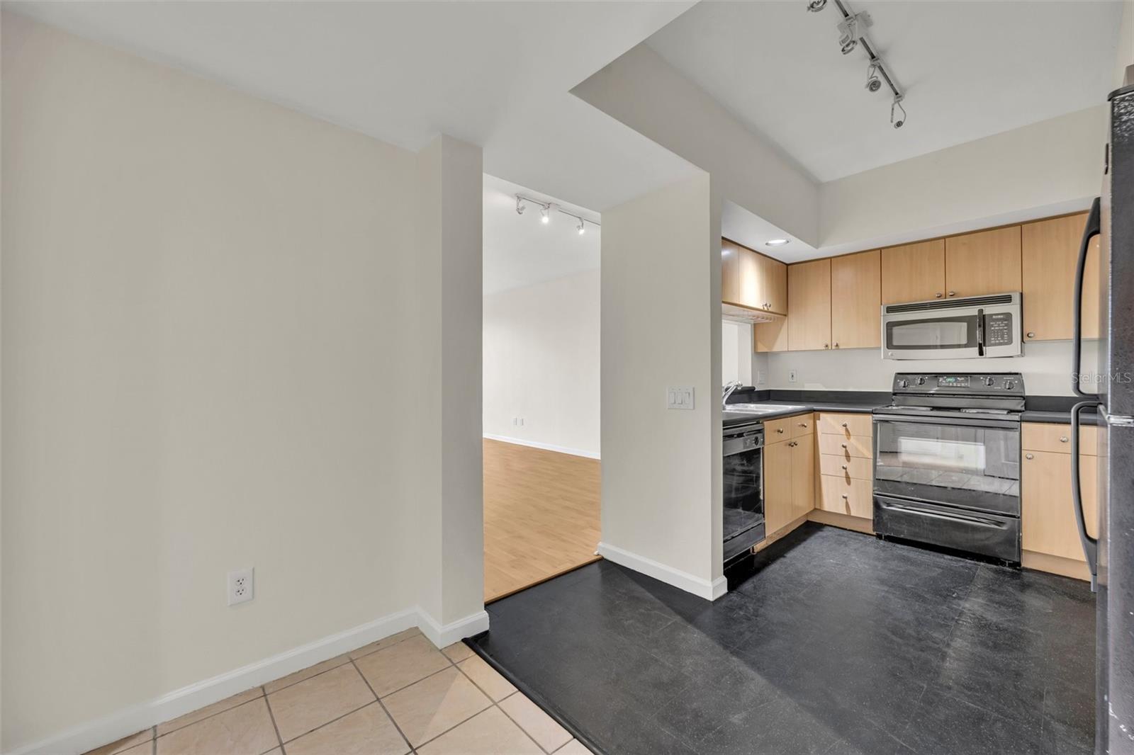 322 E CENTRAL BLVD #1708, ORLANDO, FL — photo 6
