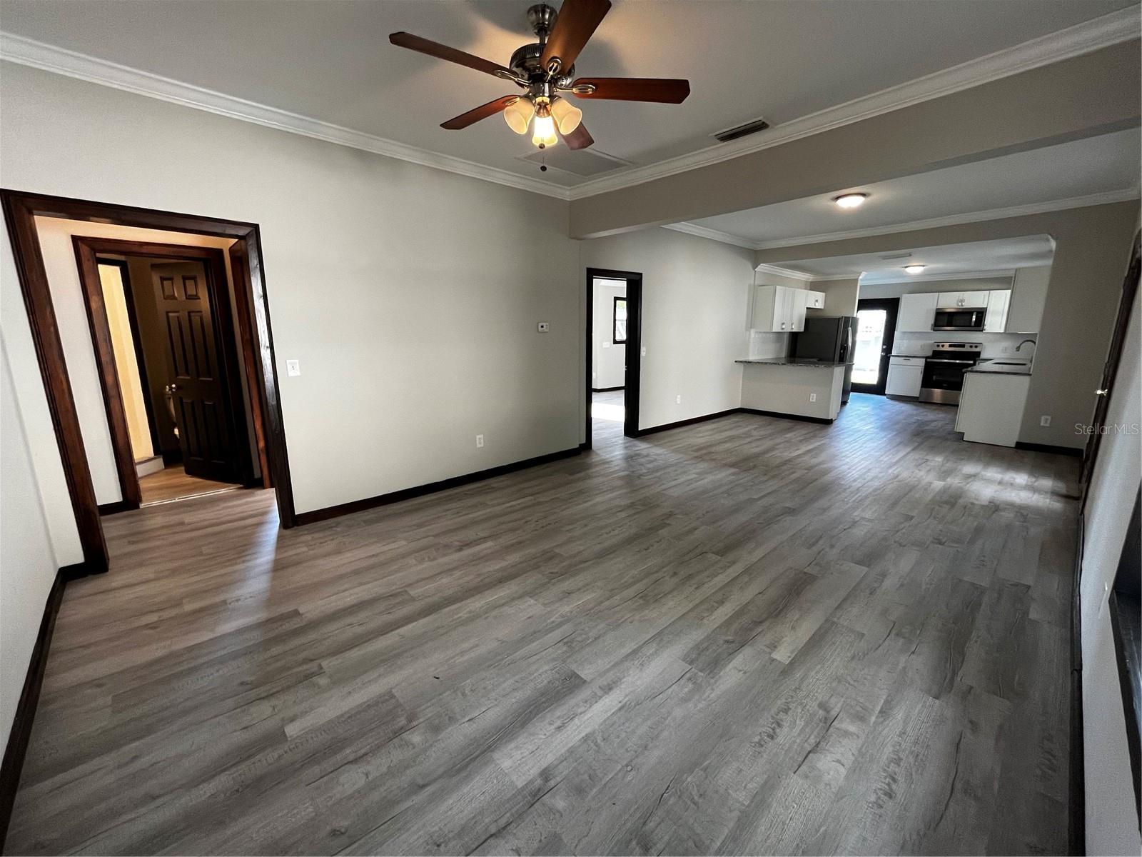 402 E EMMA ST, TAMPA, FL — photo 10