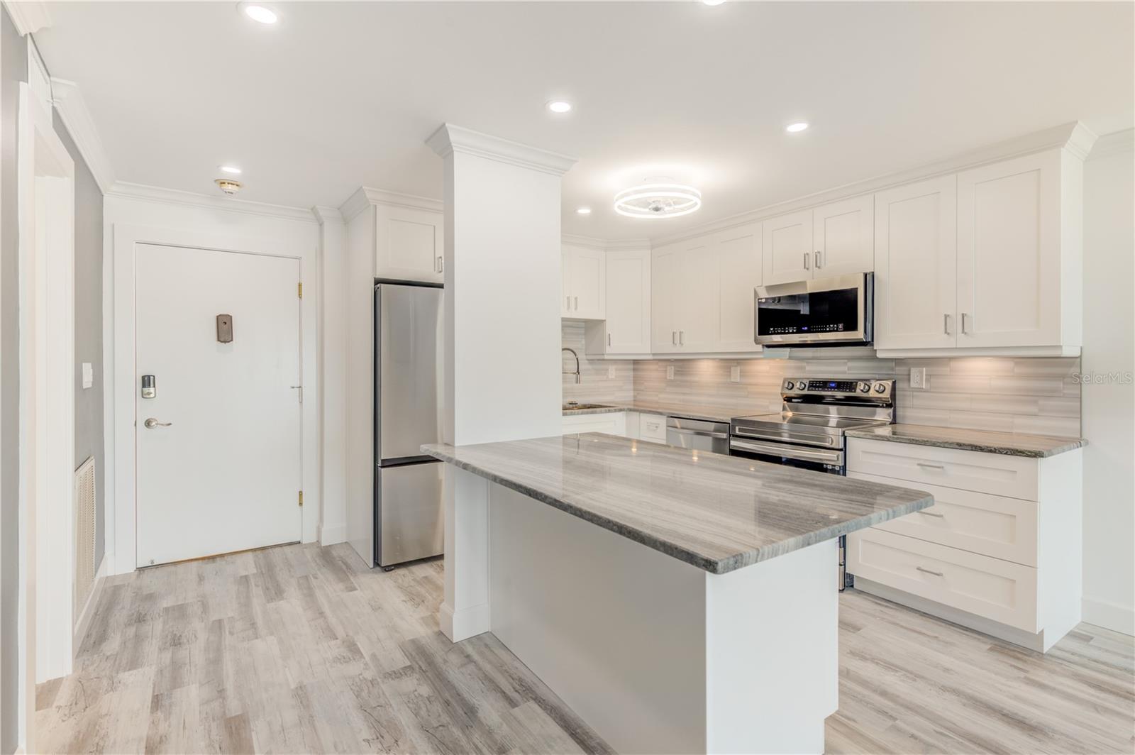 400 64TH AVE #901, ST PETE BEACH, FL — photo 3