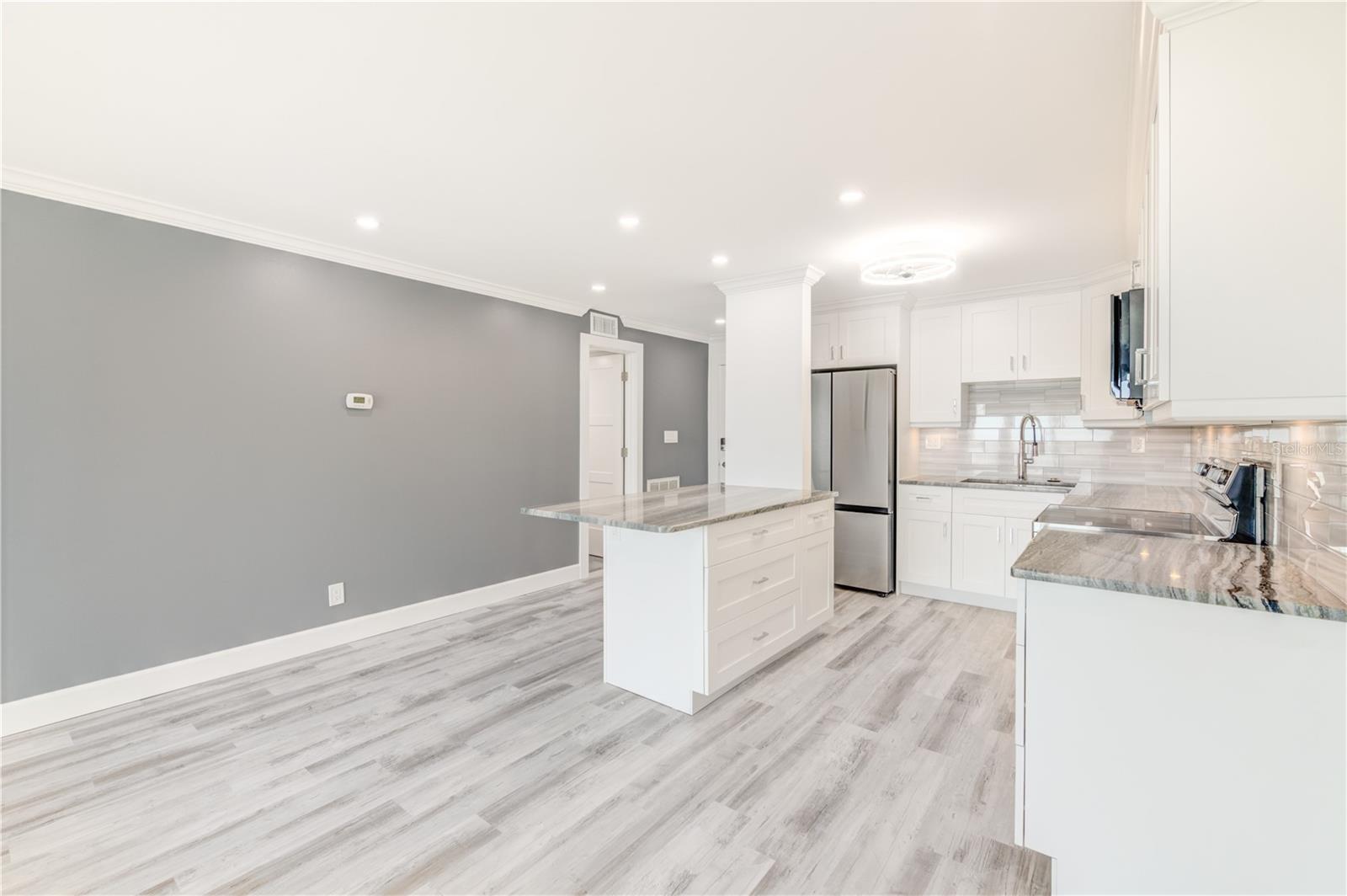 400 64TH AVE #901, ST PETE BEACH, FL — photo 4