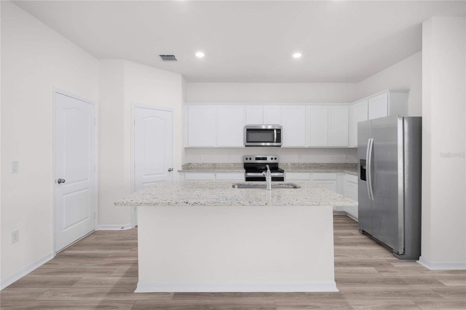 636 TANGELO TER, BABSON PARK, FL — photo 10