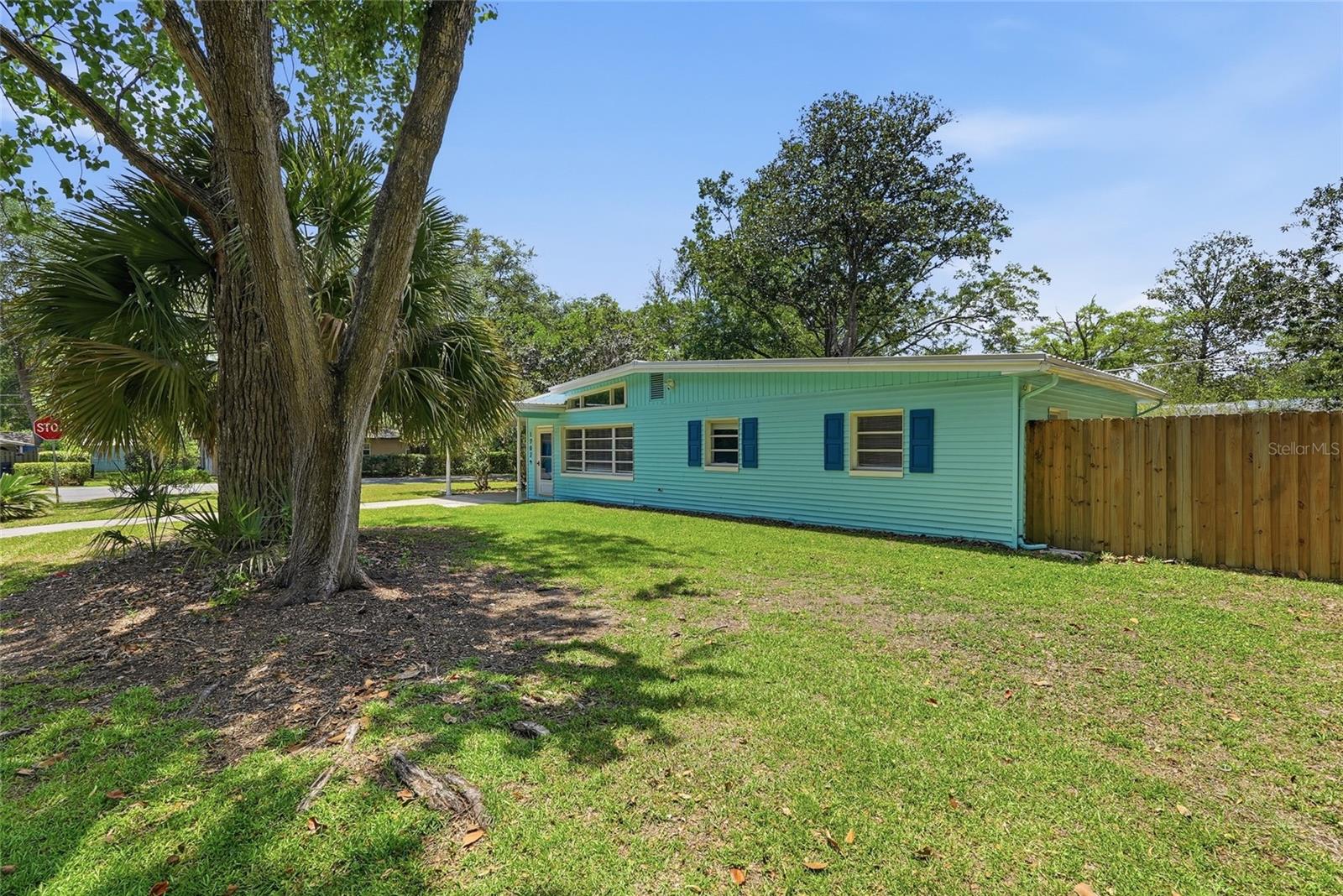 1702 NW 38TH DR, GAINESVILLE, FL — photo 2