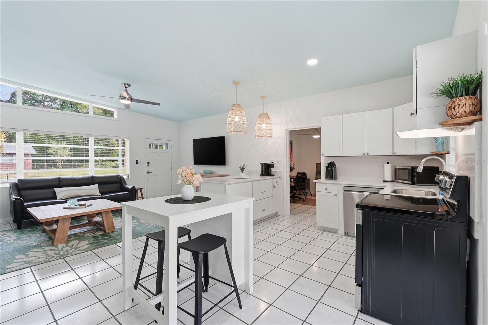1702 NW 38TH DR, GAINESVILLE, FL — photo 16