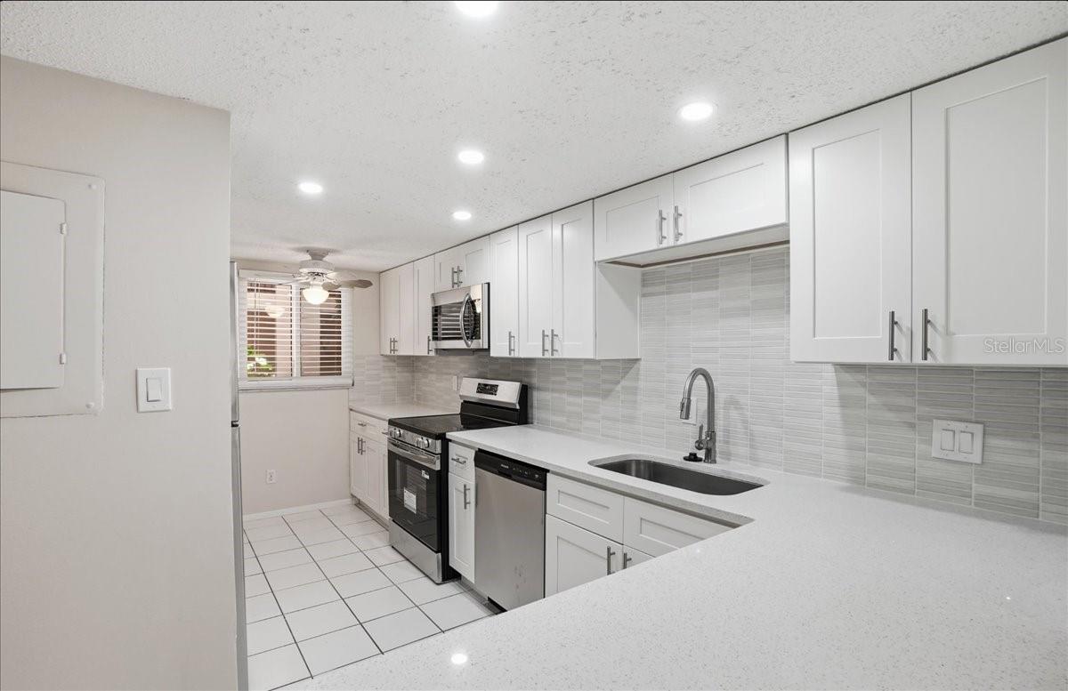 3700 S OSPREY AVE #115, SARASOTA, FL — photo 10