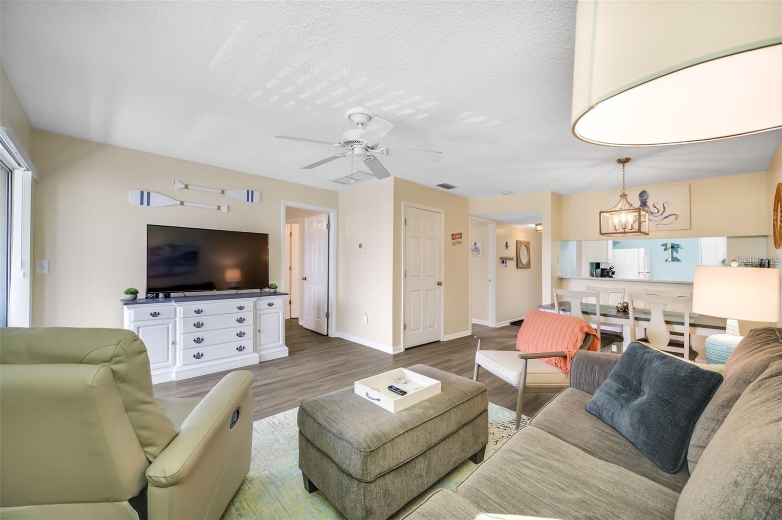 260 MEDALLION BLVD #F, MADEIRA BEACH, FL — photo 4