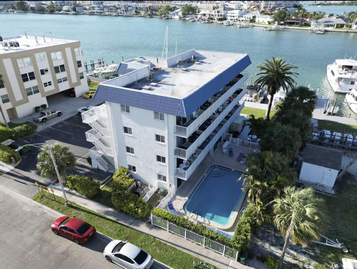 800 BAYWAY BLVD #28, CLEARWATER BEACH, FL — photo 3