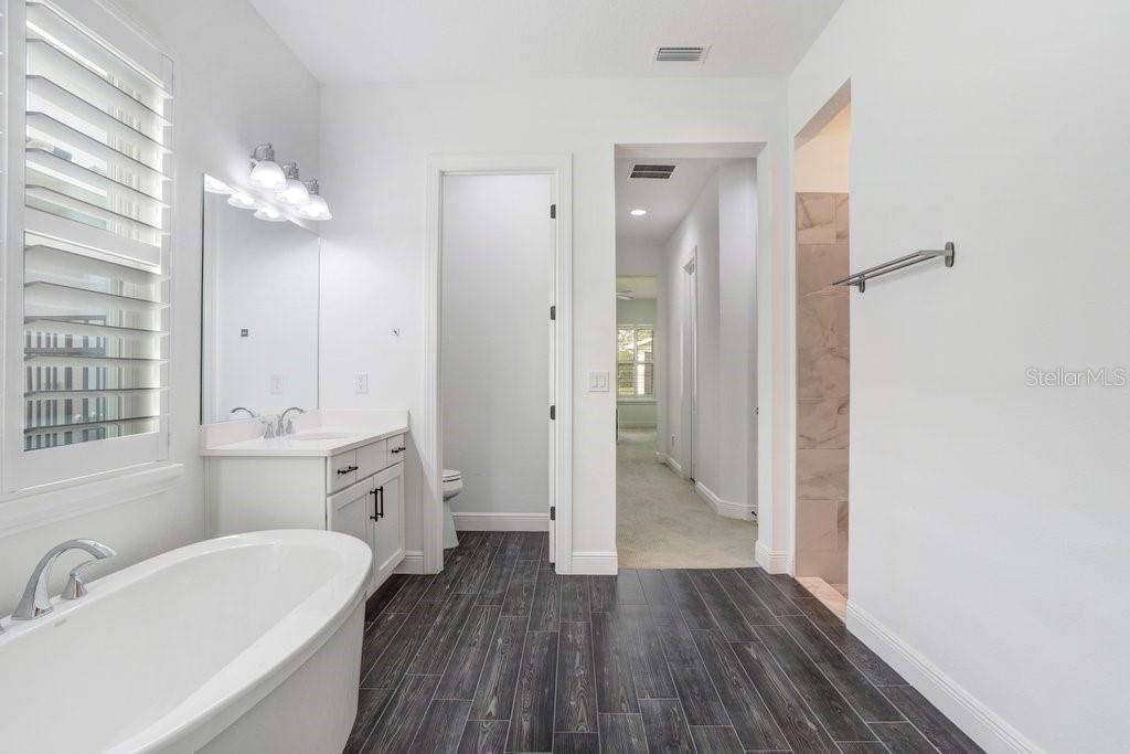 16247 NOVEMBER RAIN CT, LAND O LAKES, FL — photo 24