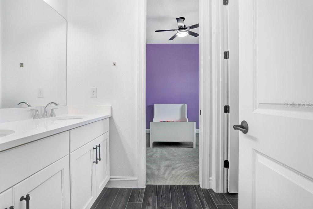16247 NOVEMBER RAIN CT, LAND O LAKES, FL — photo 31