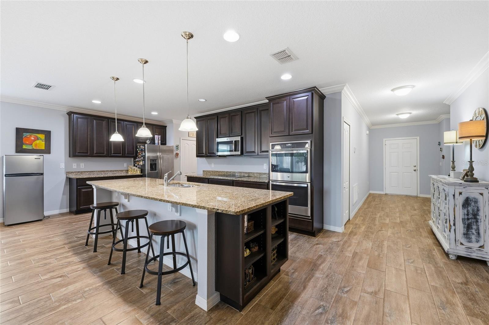 186 FLATWOODS LOOP, DAVENPORT, FL — photo 4